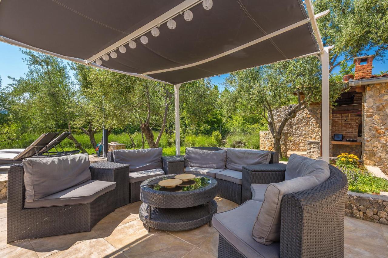 Holiday Home Olive Garden Brzac Exterior foto