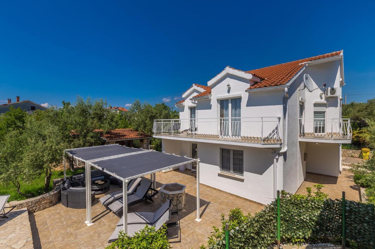 Holiday Home Olive Garden Brzac Exterior foto
