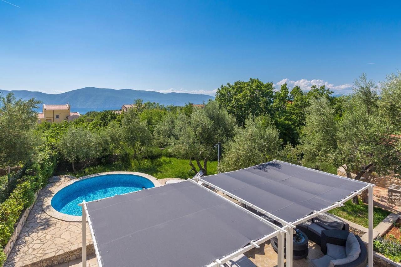 Holiday Home Olive Garden Brzac Exterior foto